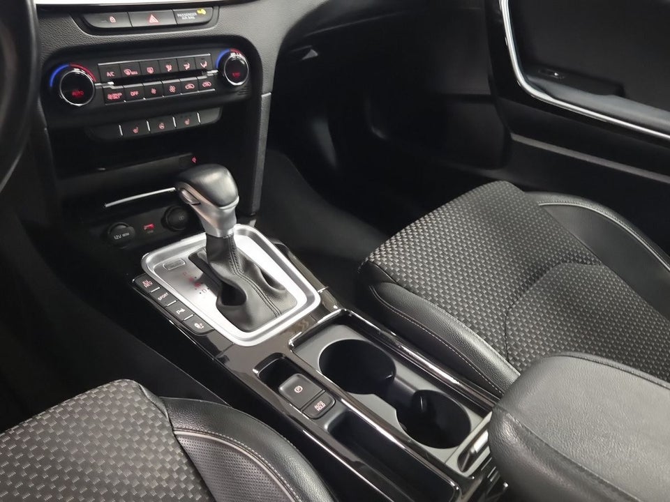 Kia Ceed 1,6 PHEV Upgrade Intro SW DCT 5d