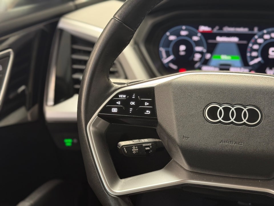 Audi Q4 e-tron 40  5d