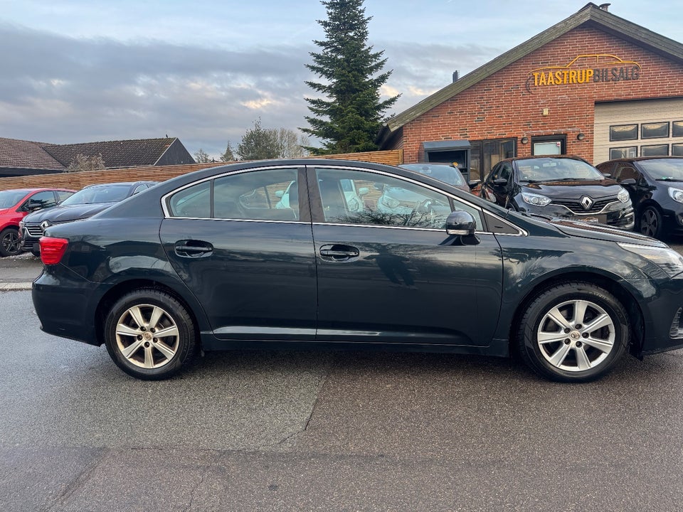 Toyota Avensis 1,6 VVT-i Limited 4d