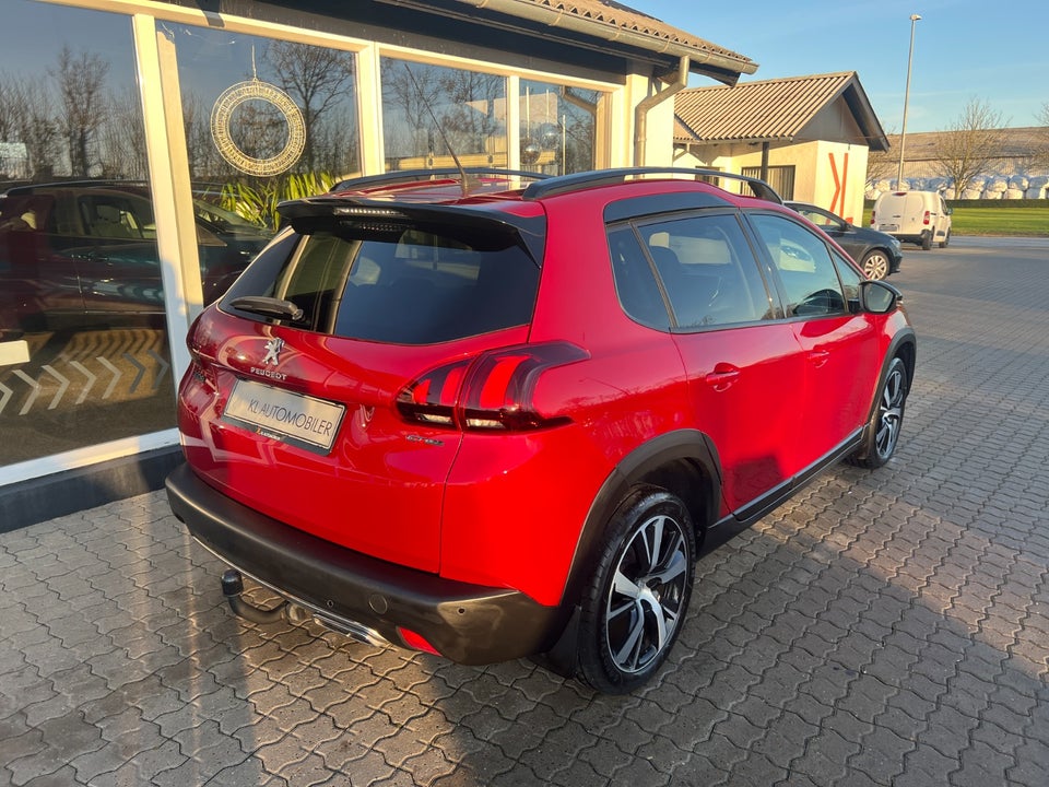 Peugeot 2008 1,6 BlueHDi 120 GT Line Sky 5d