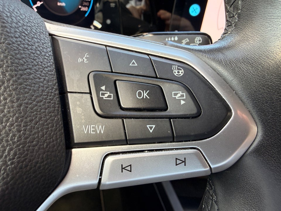 VW Golf VIII 1,5 TSi 130 Life 5d