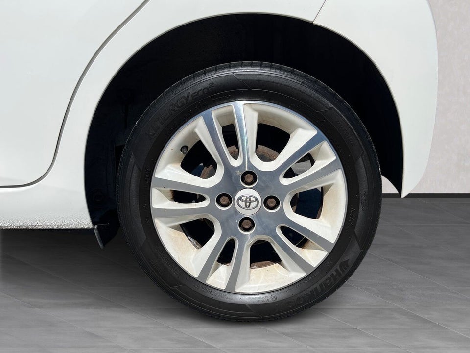 Toyota Aygo 1,0 VVT-i x-pure 5d