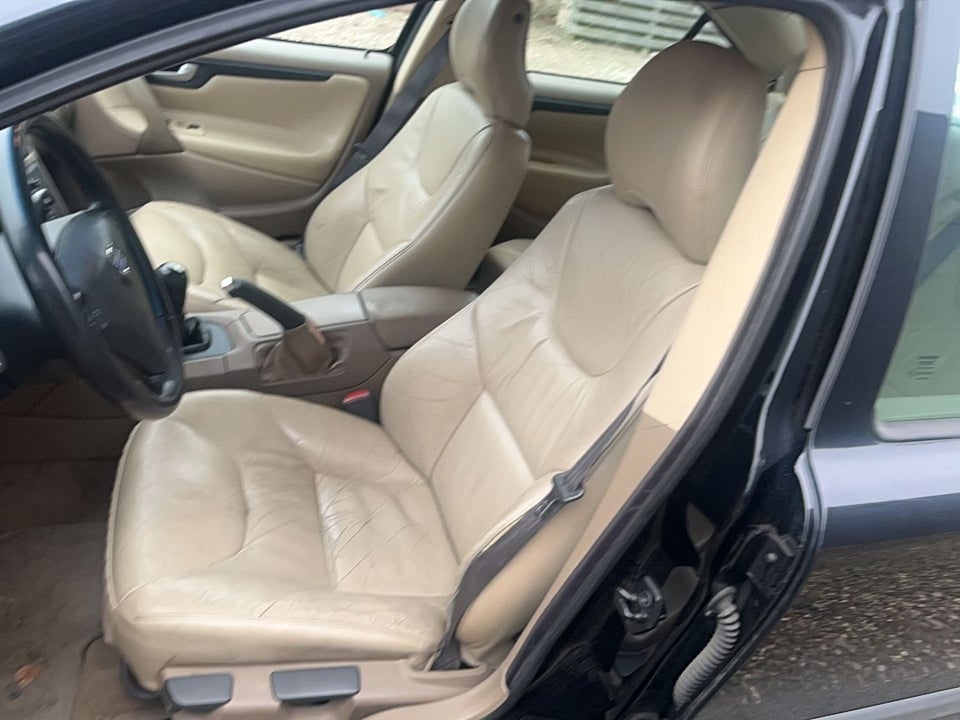 Volvo S60 2,4 140 4d