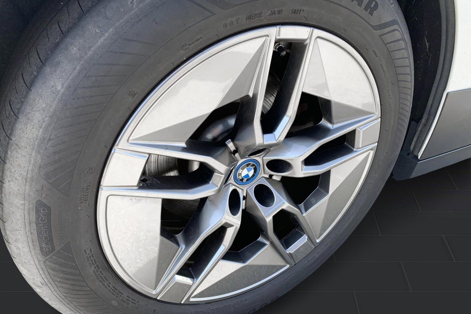 BMW iX xDrive40 5d