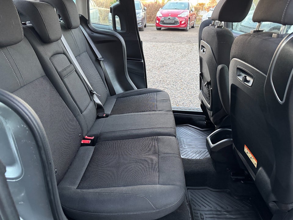 Ford B-MAX 1,0 SCTi 125 Titanium 5d