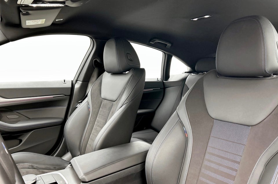 BMW i4 eDrive35 Charged 5d