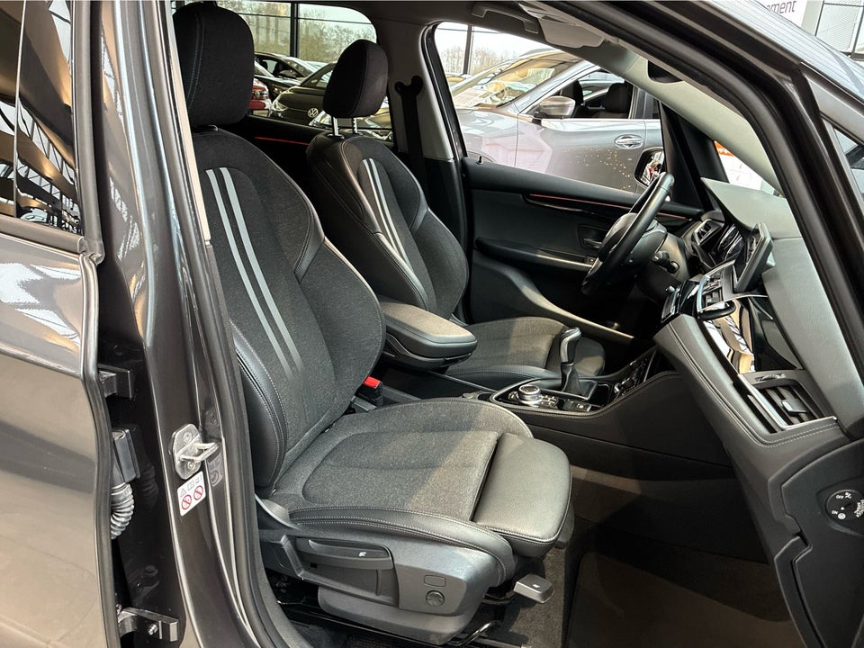 BMW 216i 1,5 Gran Tourer Sport Line 7prs 5d