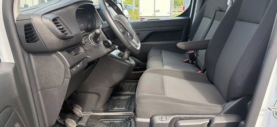 Toyota ProAce 2,0 D 144 Long Comfort Master 5d