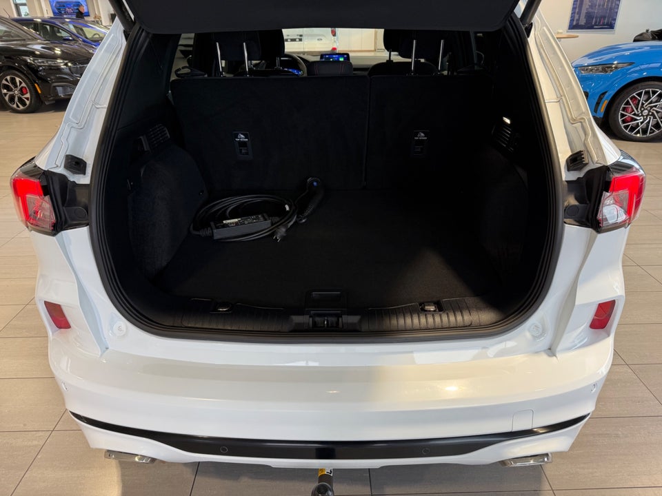 Ford Kuga 2,5 PHEV ST-Line CVT 5d