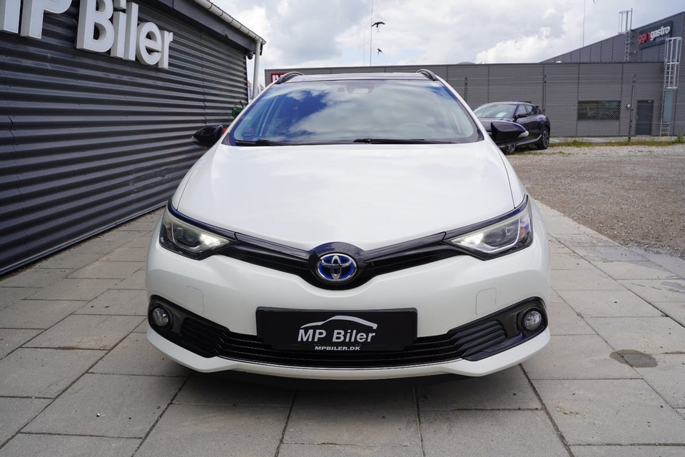 Toyota Auris 1,8 Hybrid H2 Comfort Touring Sports CVT 5d