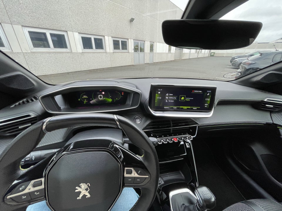 Peugeot 208 1,2 PureTech 100 GT Line 5d