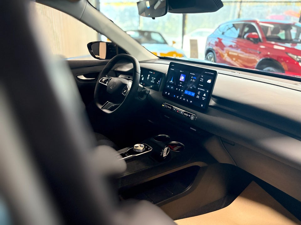 MG MGS5 64 Luxury 5d