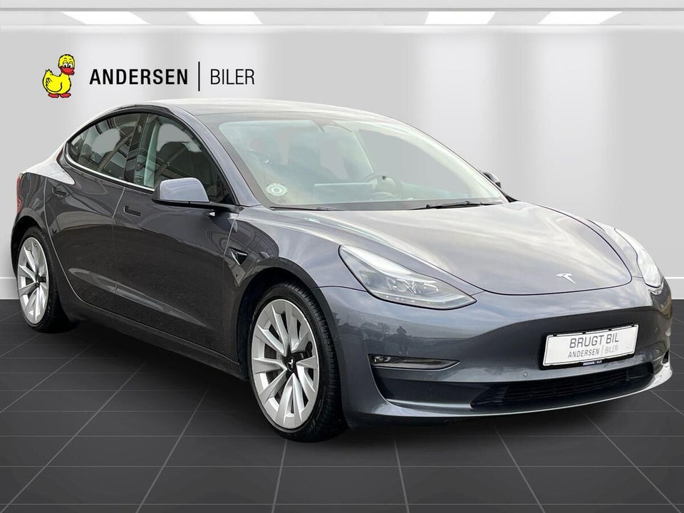 Tesla Model 3 Long Range AWD 4d