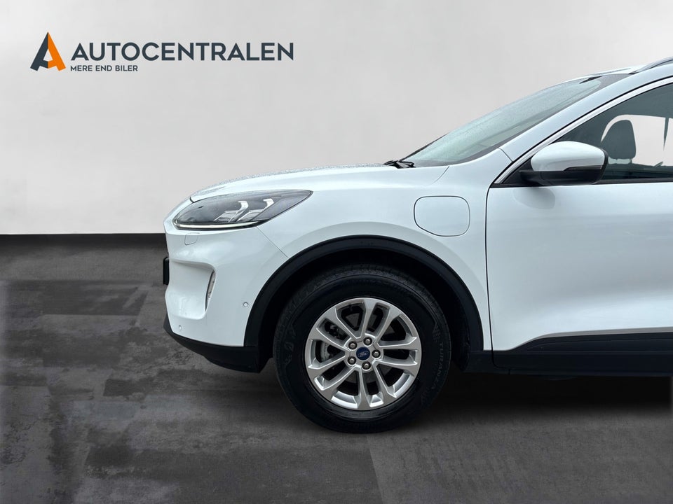 Ford Kuga 2,5 HEV Titanium X CVT 5d