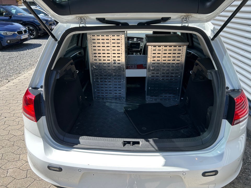 VW Golf VII 1,6 TDi 110 Allstar DSG Van 5d