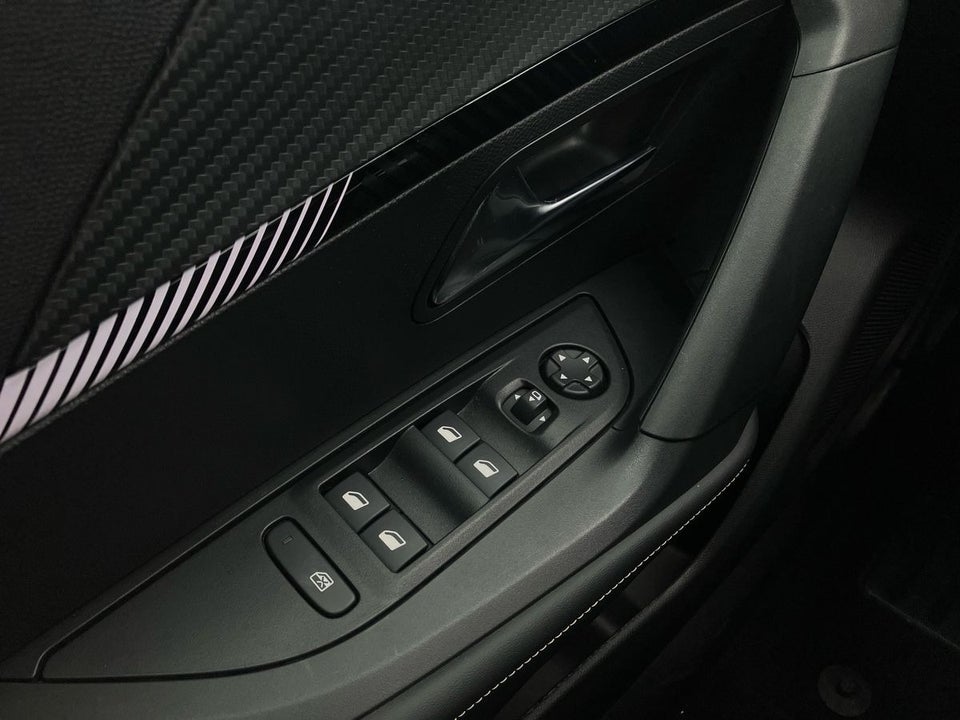 Peugeot e-2008 50 Allure 5d