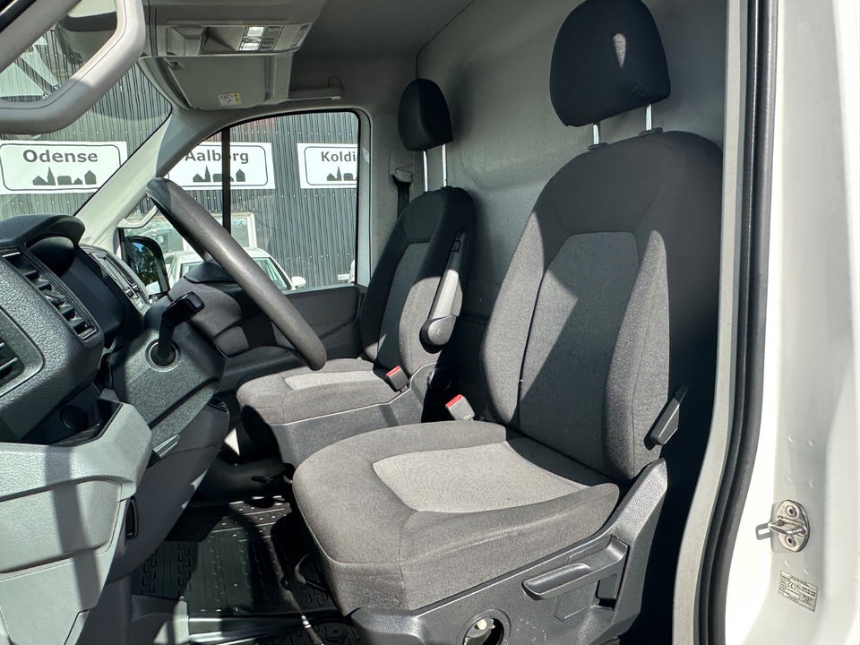 VW Crafter 35 2,0 TDi 140 Kassevogn L3H2