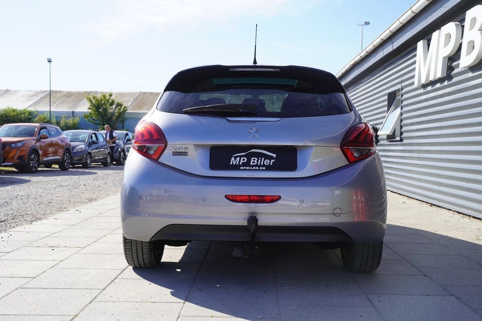 Peugeot 208 1,5 BlueHDi 100 Allure Sky 5d