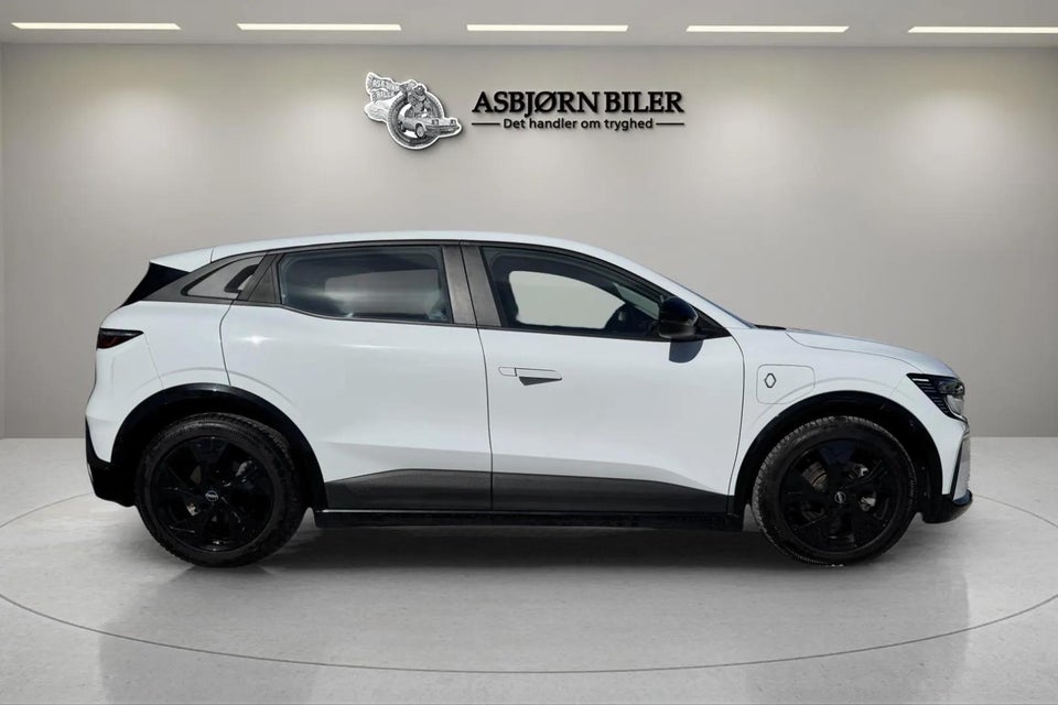 Renault Megane E-Tech 40 Equilibre 5d