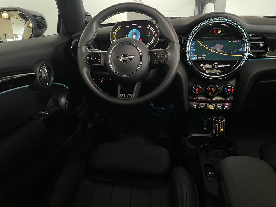 MINI Cooper SE Maximise 3d