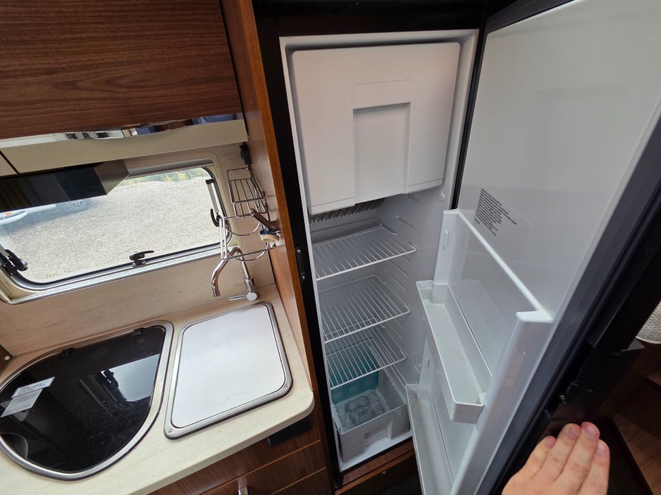 Euramobil Integra Line 2,3 JTD 655 EB 2d