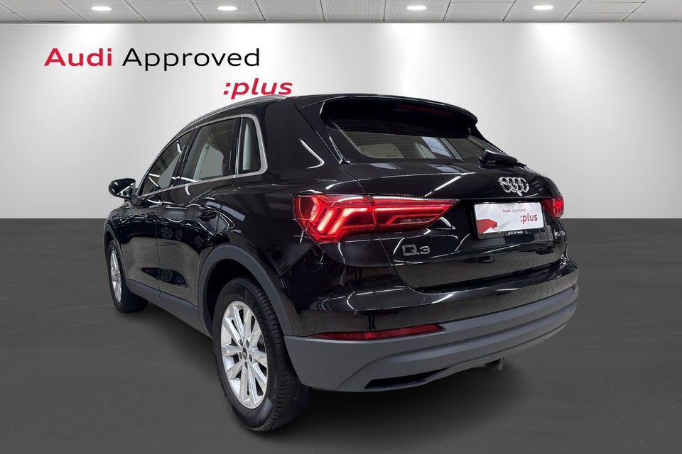 Audi Q3 45 TFSi e Attitude plus S-tr. 5d