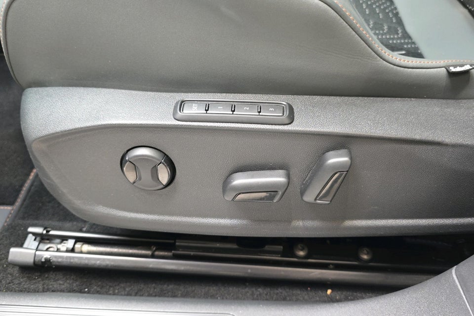 Cupra Born 79 VZ 5d
