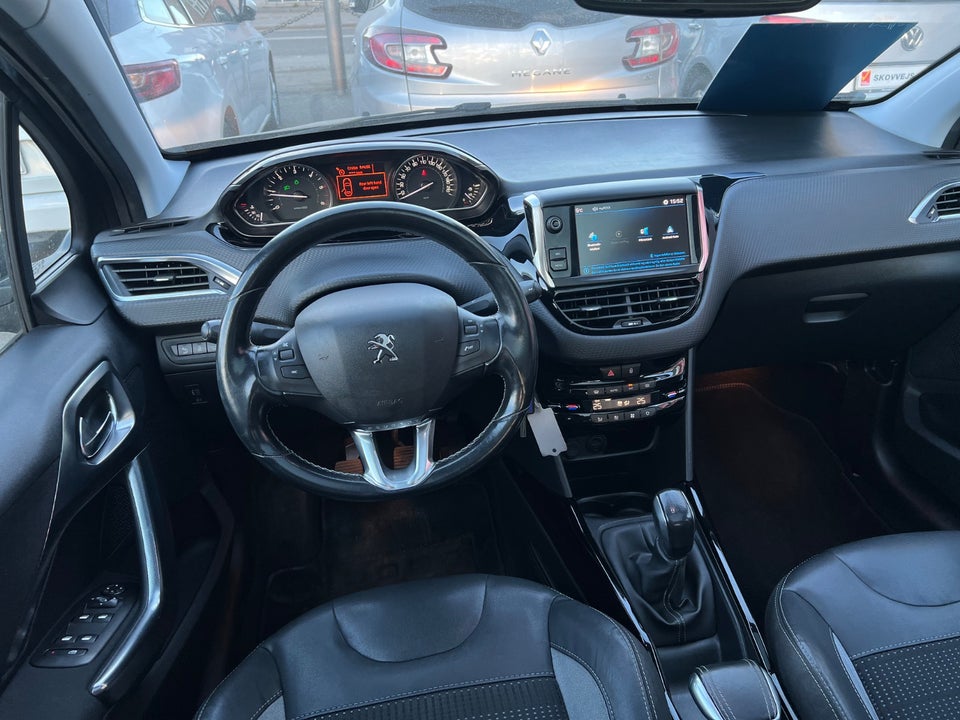Peugeot 2008 1,6 BlueHDi 100 Allure Sky 5d
