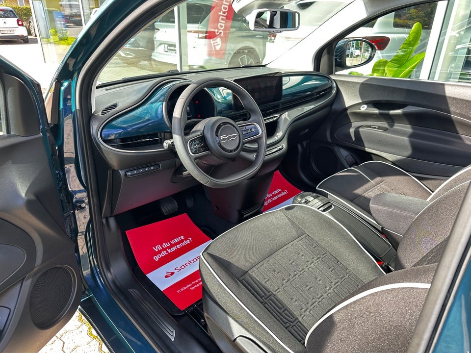 Fiat 500e 42 Icon Cabrio 2d