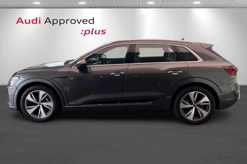 Audi Q8 e-tron 55 S-line quattro 5d