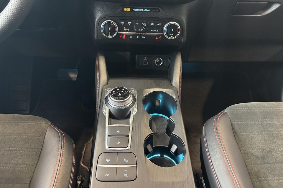 Ford Kuga 2,5 PHEV ST-Line X CVT 5d
