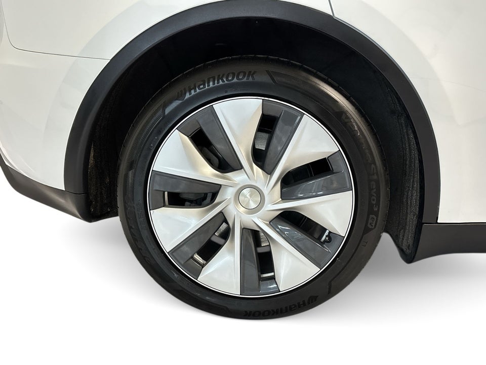 Tesla Model Y RWD 5d