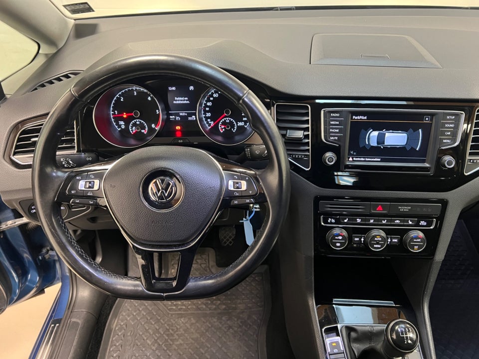 VW Golf Sportsvan 1,6 TDi 110 Highline BMT 5d