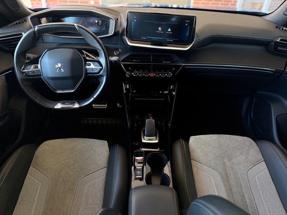 Peugeot e-2008 50 GT Pack 5d