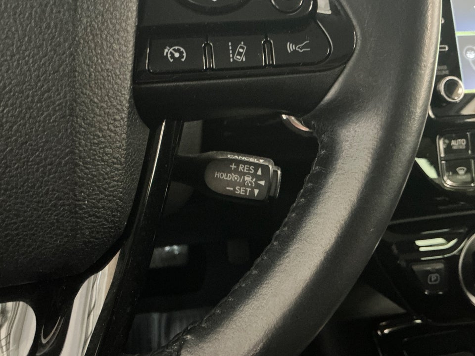 Toyota Prius 1,8 Plug-in Hybrid Solar MDS 5d