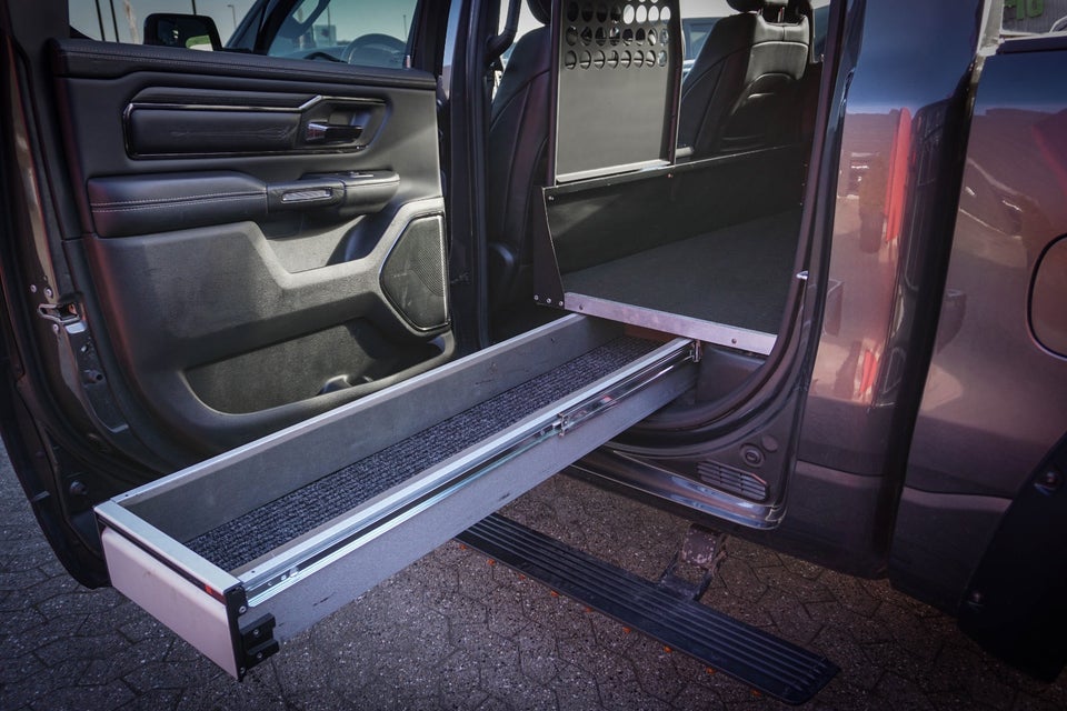 Dodge RAM 1500 5,7 V8 Hemi Limited Night aut. 4d