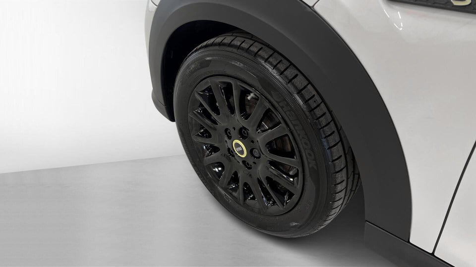 MINI Cooper SE Classic Trim 3d