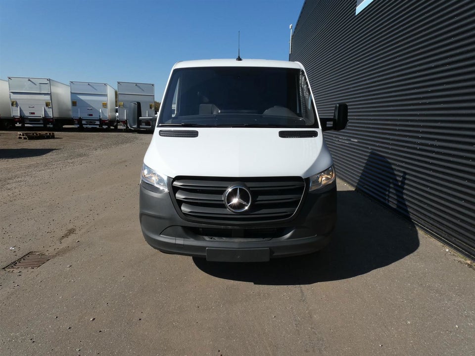 Mercedes Sprinter 317 2,0 CDi A2 Chassis aut. RWD 2d