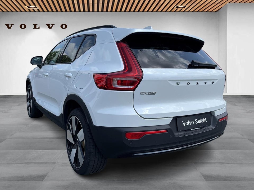 Volvo EX40 Extended Range Core 5d