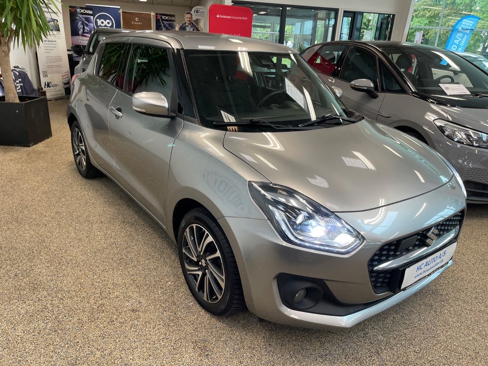Suzuki Swift 1,2 mHybrid Exclusive CVT 5d