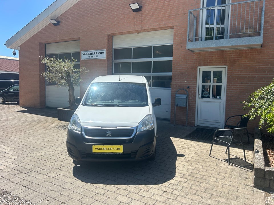 Peugeot Partner 1,6 BlueHDi 100 L1 Premium Van 5d