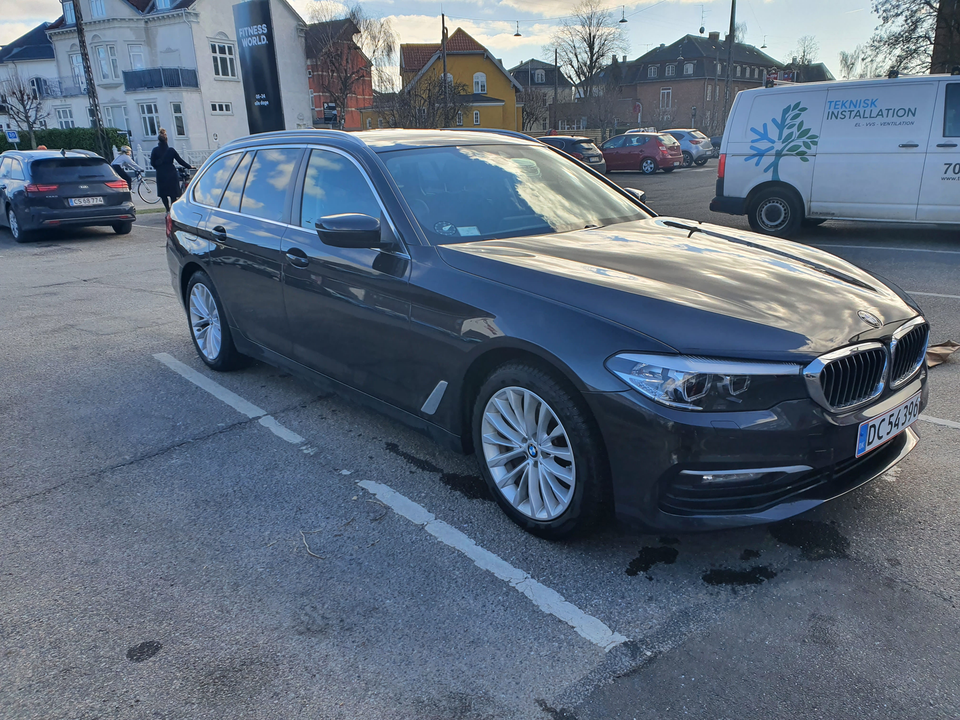BMW 520i 2,0 Touring aut. 5d