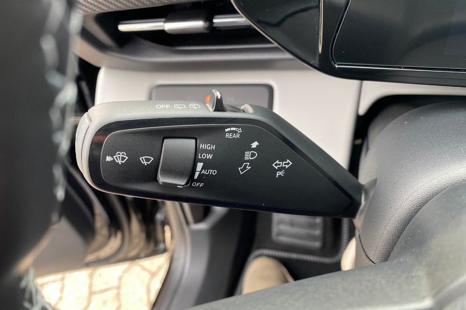 Ford Explorer 77 Premium Extended Range 5d