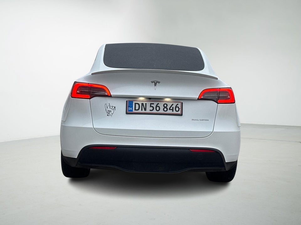 Tesla Model Y Long Range AWD 5d