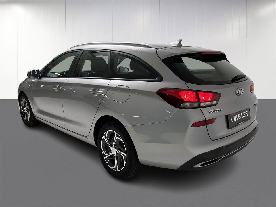 Hyundai i30 1,0 T-GDi Essential stc. DCT 5d