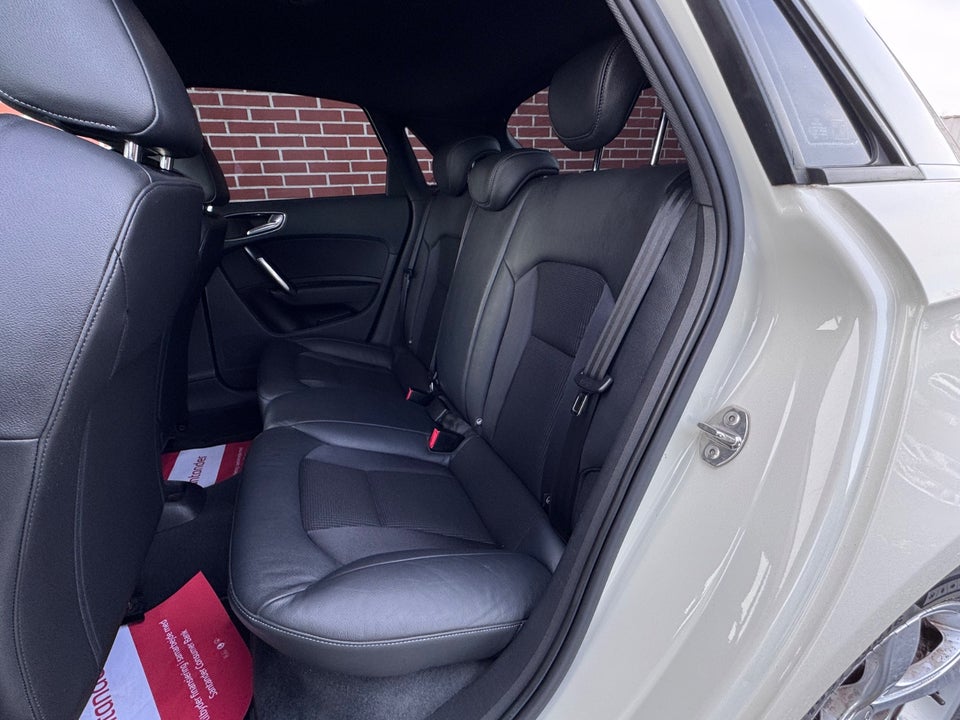 Audi A1 1,4 TFSi 185 S-line Sportback  S-tr. 5d