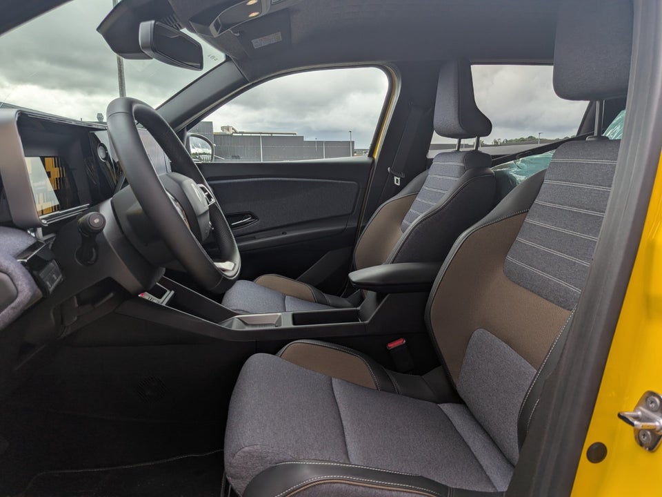 Renault 5 E-Tech 40 Techno 5d