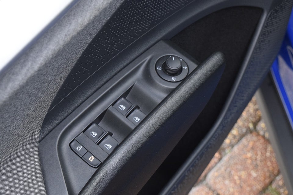 Skoda Enyaq 60 iV Loft 5d