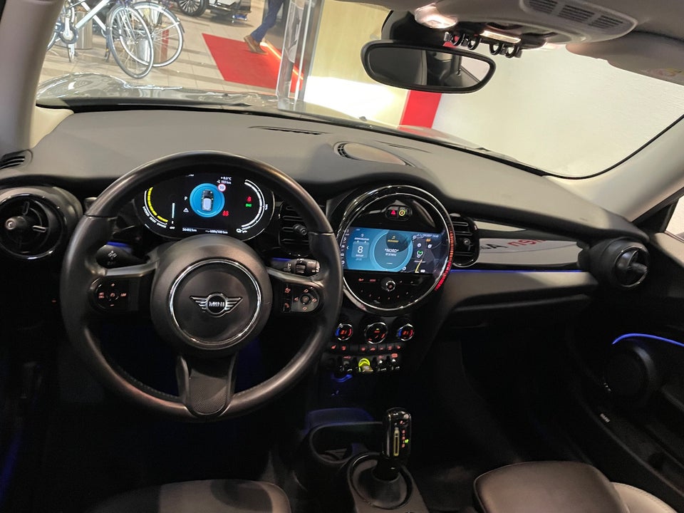 MINI Cooper SE Classic Trim 3d