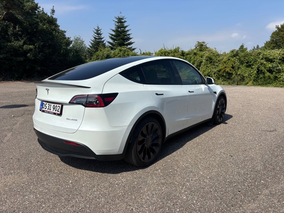 Tesla Model Y Performance AWD 5d